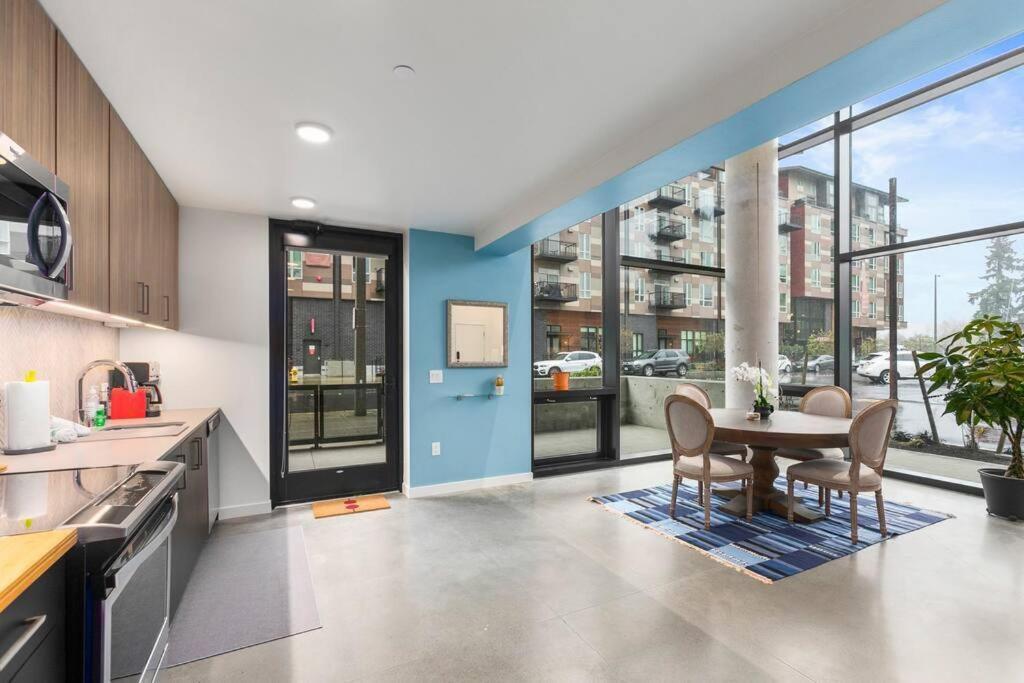 Airy And Open Corner Loft - 92 Walkscore Redmond Exteriér fotografie