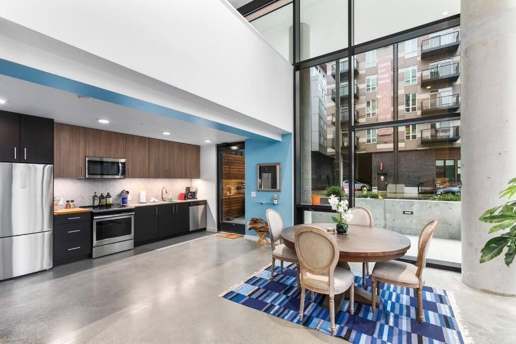 Airy And Open Corner Loft - 92 Walkscore Redmond Exteriér fotografie