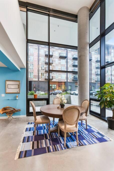 Airy And Open Corner Loft - 92 Walkscore Redmond Exteriér fotografie